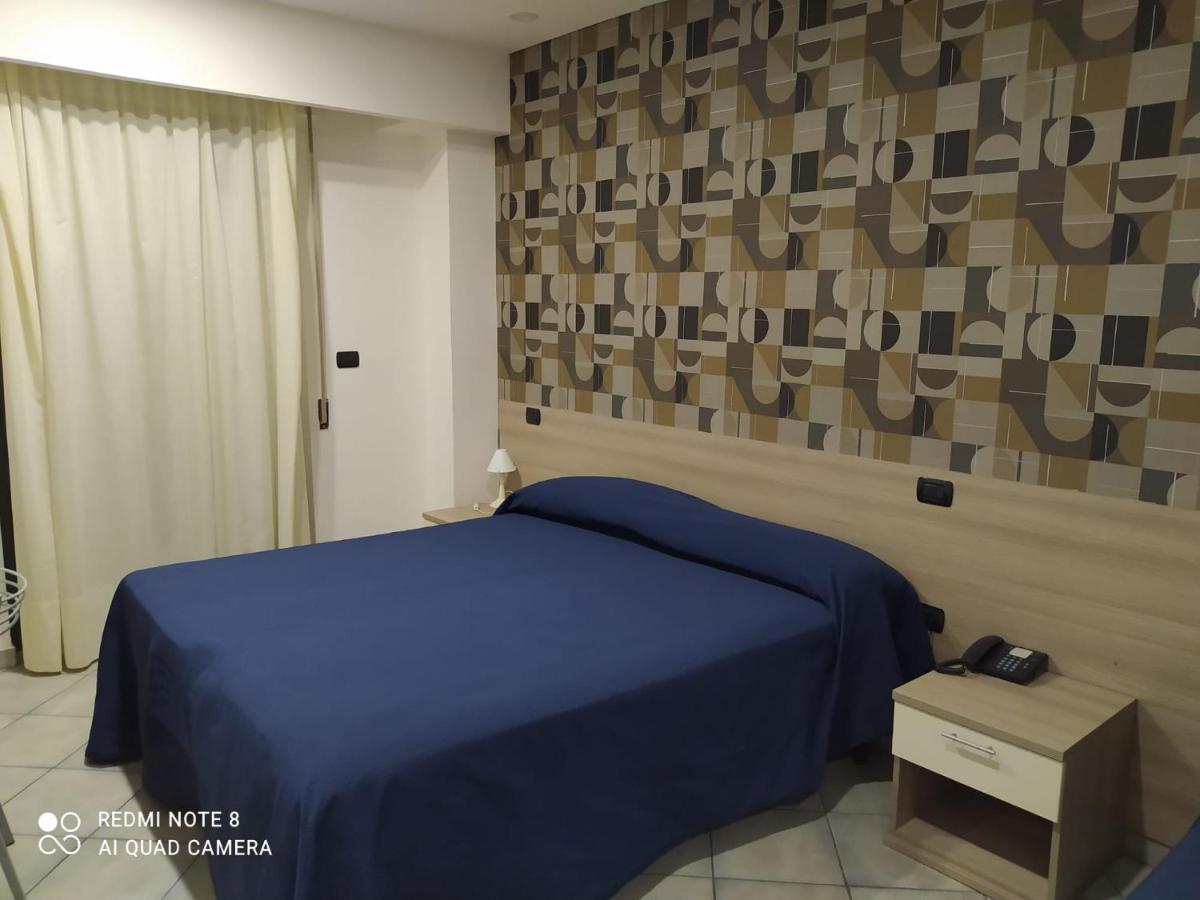 Hotel Poseidon 코릴리아노칼라브로 외부 사진
