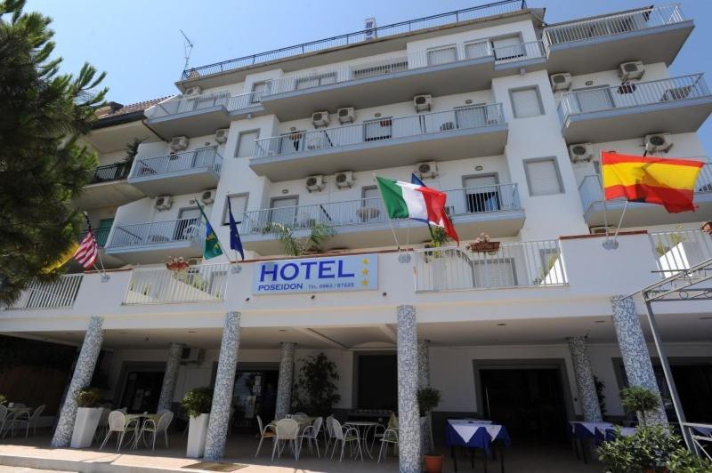 Hotel Poseidon 코릴리아노칼라브로 외부 사진